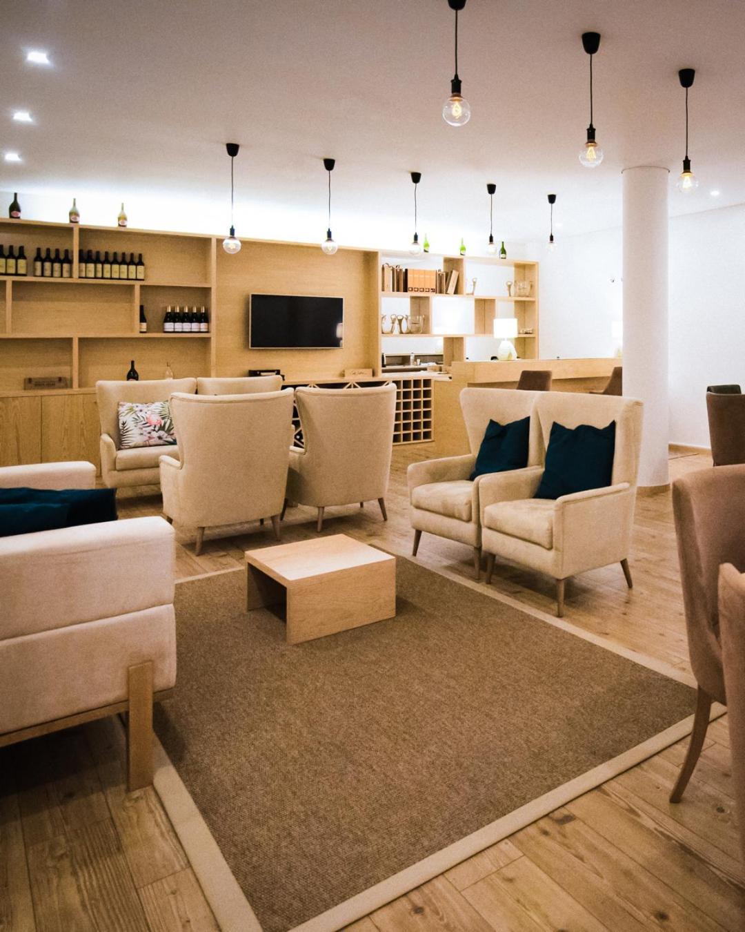 Lam Hotel Селорику ди Бащу Екстериор снимка